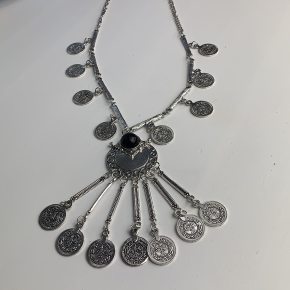 Boho Vintage Style Silver Tone Coin Necklace - Picture 7 of 9